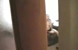 Mantén las porno latino amateir piernas abiertas
